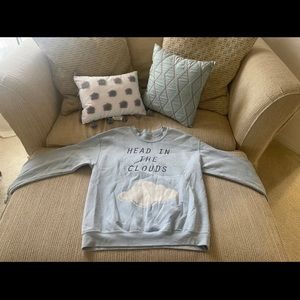 Ariana Grande Head In The Clouds crew